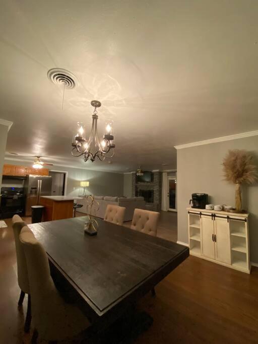 Large Modern Family Home! Soncy Extérieur photo